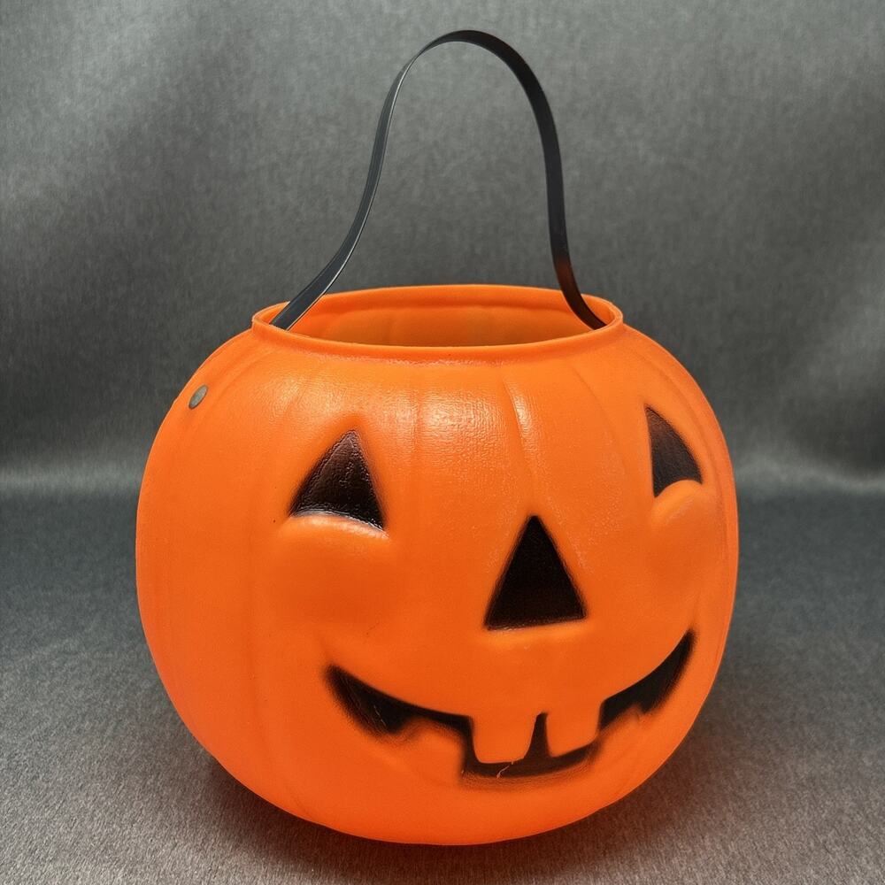 Old Blow Mold Halloween Jack-o-Lantern Pumpkin Candy Bucket Pail Metal Grommets